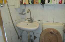 Apartament 4 camere, 73 mp, boxa la subsol, zona Scoala Internationala