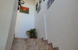 Casa individuala de vanzare 273 mp utili, 670 mp teren, zona Piata Cipariu