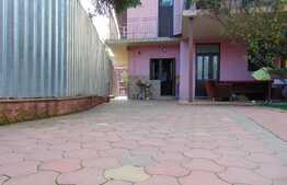 Casa individuala de vanzare 273 mp utili, 670 mp teren, zona Piata Cipariu