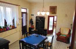 Casa individuala de vanzare 273 mp utili, 670 mp teren, zona Piata Cipariu