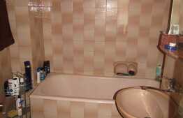 Apartament 4 camere, 82 mp, decomandat, parcare, boxa, zona Minerva