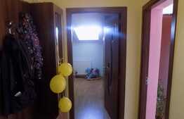 Apartament 2 camere, decomandat, 49 mp, mobilat complet, zona strazii Florilor