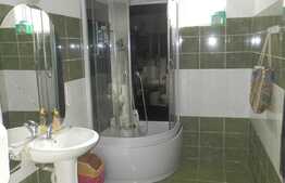 Apartament de vanzare, 2 camere, 57 mp, loc de parcare, zona strazii Eroilor