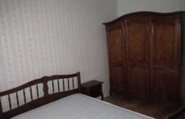 Apartament 3 camere, 80 mp, decomandat, zona Catedralei