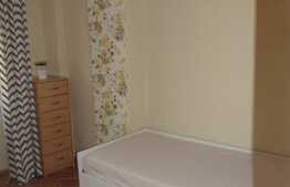 Apartament 3 camere, 80 mp, decomandat, zona Catedralei