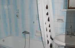 Apartament 3 camere, 80 mp, decomandat, zona Catedralei