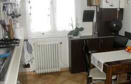 Vanzare 3 camere, imobil izolat termic la 2 minute de Profi, cu parcare si boxa