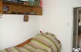 Vanzare 3 camere, imobil izolat termic la 2 minute de Profi, cu parcare si boxa