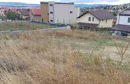 Vanzare teren parcelabil 1000 mp, front 50 ml, zona linistita de case si vile