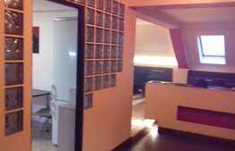 Apartament spatios  si luminos! 92,5 mp, parcare, boxa, zona strazii Negoiu