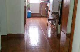 Apartament 3 camere, 67 mp, decomandat, etaj intermediar, zona Napolact