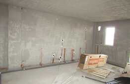 3 camere, 67 mp, etaj intermediar, semifinisat! Zona strazii Teilor!