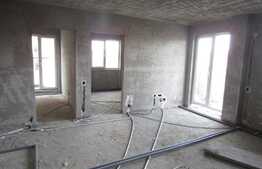 3 camere, 67 mp, etaj intermediar, semifinisat! Zona strazii Teilor!