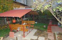 Casa individuala de vanzare, 97 mp, teren de 1071, front 17 ml, zona retrasa