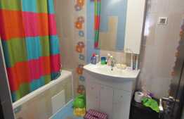 De vanzare 3 camere, 63 mp! La CHEIE! Zona strazii Florilor!