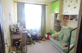 De vanzare 3 camere, 63 mp! La CHEIE! Zona strazii Florilor!