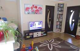 De vanzare 3 camere, 63 mp! La CHEIE! Zona strazii Florilor!