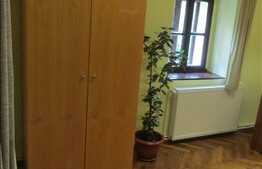 Apartament cu 3 camere, 64 mp utili, semidecomandat, cu loc de parcare.