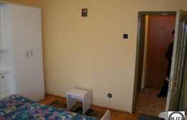 Apartament cu 3 camere, 64 mp utili, semidecomandat, cu loc de parcare.