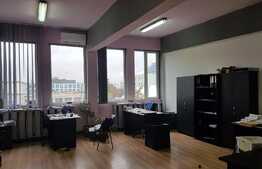 Spatiu pentru birouri, 194 mp, 5 parcari, zona Iulius Mall