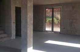 Duplex de 119 mp, teren de 250 mp, semifinisat! Zona de case!