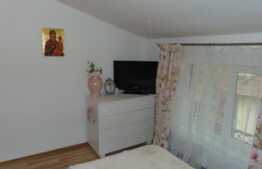 Duplex investit cu un aer de familiaritate! 72 mp, teren de 112 mp, zona strazii Campina