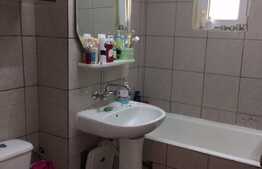 Apartament 3 camere, 68 mp, decomandat, boxa, zona strazii Louis Pasteur