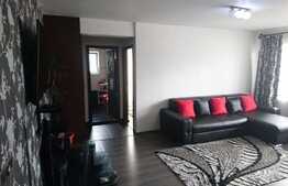 Apartament practic amenajat! 56 mp, doua balcoane, loc de parcare! Zona strazii Florilor!