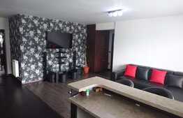 Apartament practic amenajat! 56 mp, doua balcoane, loc de parcare! Zona strazii Florilor!