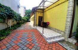 Casa individuala, 131 mp, teren 255, front 9,7 ml, cu autorizatie P+2 zona linistita