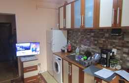 Vanzare garsoniera de 33 mp, balcon! Zona strazii Eroilor!