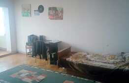 Apartament 3 camere, 72 mp, decomandat, parcare, zona Spitalul de Recuperare