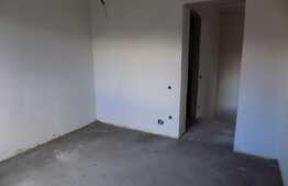 Vanzare duplex de 92 mp utili, teren de 180 mp! Zona strazii Florilor!