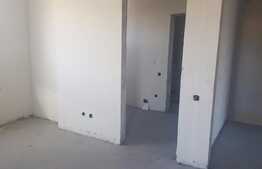 Duplex de 114 mp utili, teren de 200 mp! Zona linistita de case!