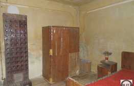 Vanzare apartament in vila, 100 mp utili, cu 250 mp gradina,zona Biomedica