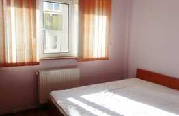 De vanzare apartament cu 2 camere, decomandat, 51 mp, zona strazii Lunii