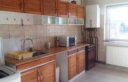 De vanzare apartament cu 2 camere, decomandat, 51 mp, zona strazii Lunii