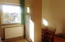 De vanzare apartament cu 2 camere, decomandat, 51 mp, zona strazii Lunii