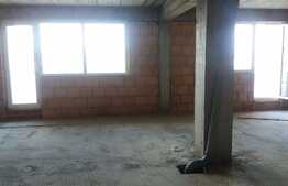 Apartament semifinisat cu 2 camere, terasa 27 mp, zona VIVO!