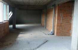 Apartament semifinisat cu 4 camere, 103 mp, terasa 30 mp, zona VIVO!