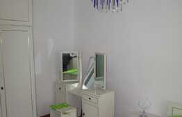 Apartament 2 camere, 52 mp, etaj intermediar, parcare, zona Hotel Royal