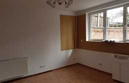 Spatiu pentru birouri, 70 mp, 4 parcari, zona Sala Sporturilor