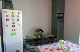 Apartament 2 camere, 48,1 mp, logie, decomandat, zona Golden Tulip