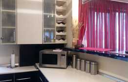 Apartament 2 camere, 47 mp, parcare, boxa, zona Piata Mihai Viteazu