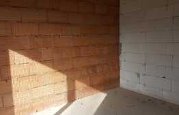 Duplex ce stie sa se evidentieze! 115 mp utili, teren de 200 mp! Semifinisat! 