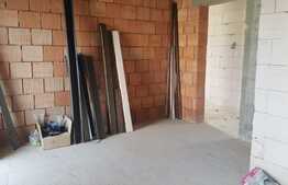 Duplex ce stie sa se evidentieze! 115 mp utili, teren de 200 mp! Semifinisat! 