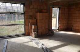 Duplex ce stie sa se evidentieze! 115 mp utili, teren de 200 mp! Semifinisat! 