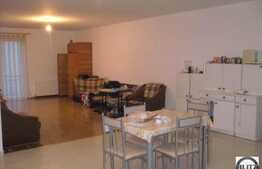 Apartament cu 2 camere 100 mp, zona centrala!