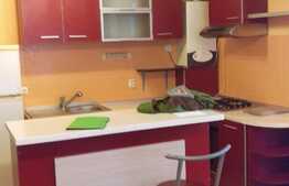 Vanzare 2 camere, la cheie! Zona strazii Eroilor! Loc de parcare!