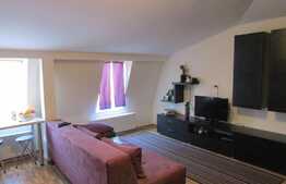 Apartament la mansarda, 42 mp, LA CHEIE, zona Piata Abator